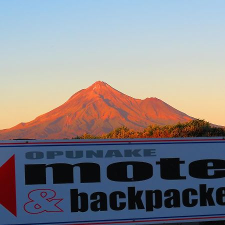 Opunake Motel And Backpackers Lodge Екстериор снимка
