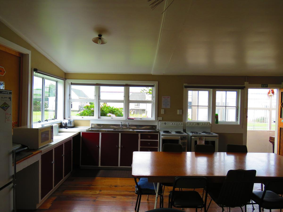 Opunake Motel And Backpackers Lodge Стая снимка
